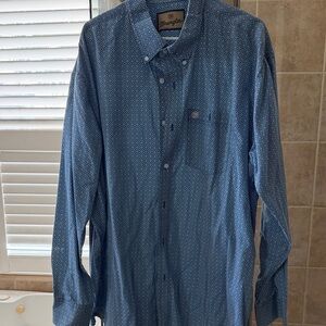 Wrangler Men's Blue Micro-Pattern Button-Down Shirt